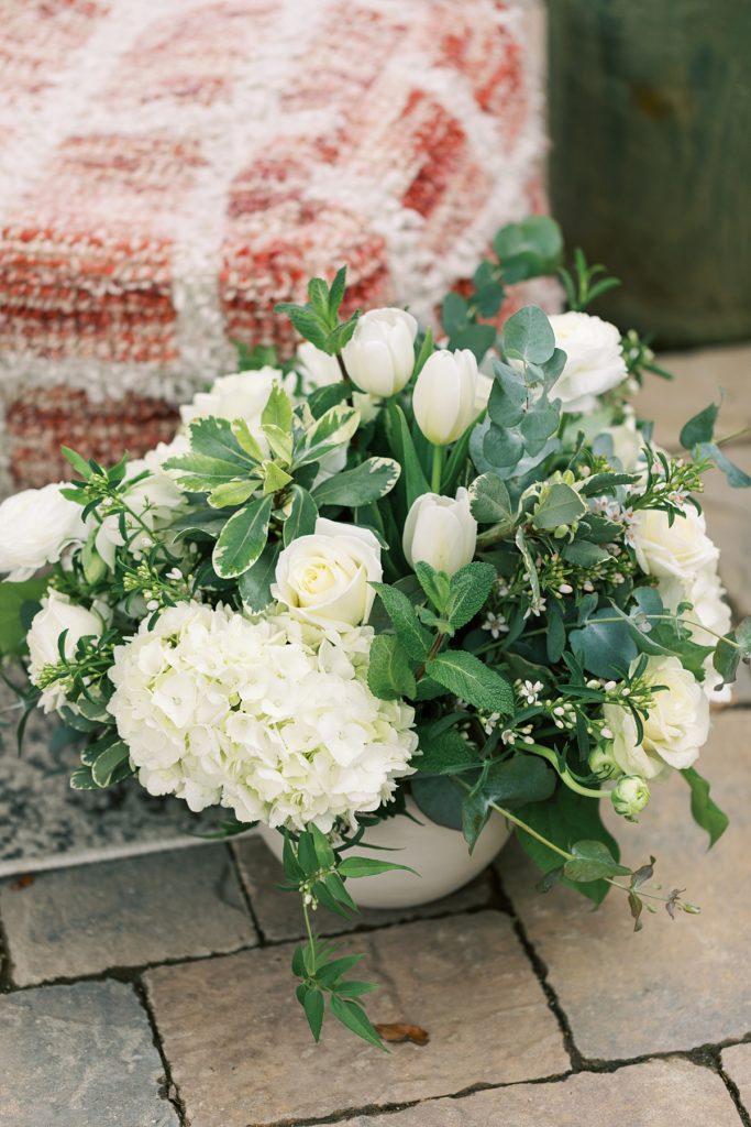 white bouquet by Fionna Floral for Bernardus Lodge & Spa surprise proposal