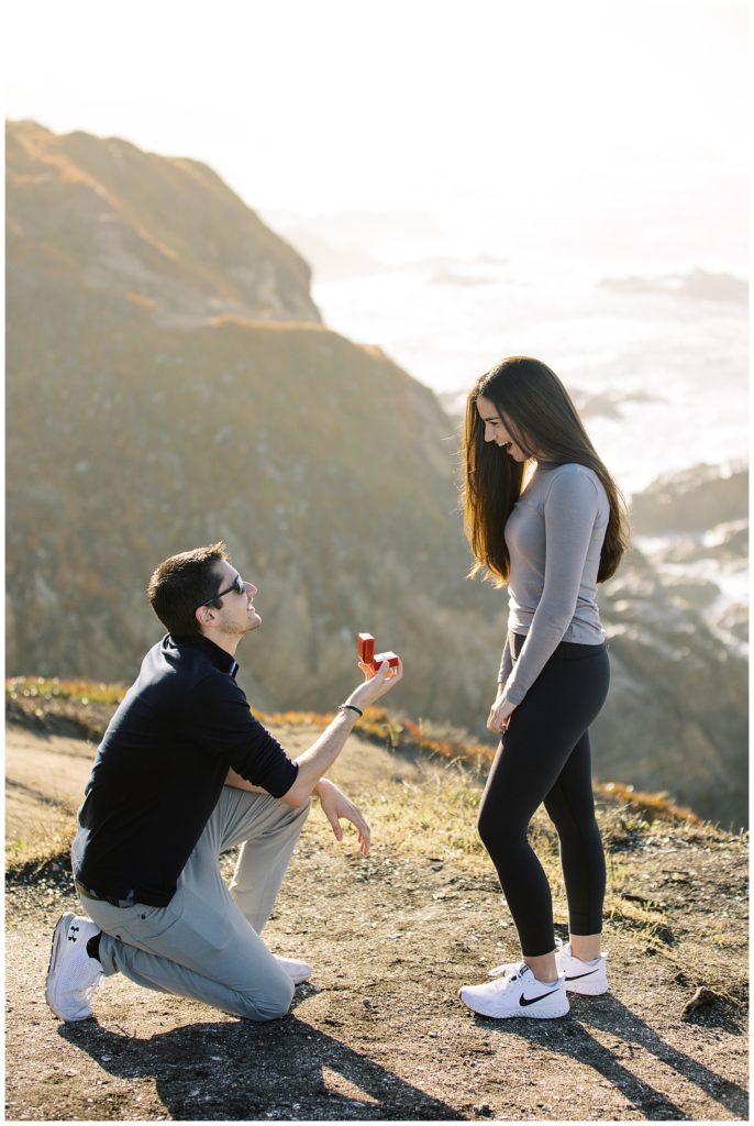 Big Sur engagement photoshoot: will you marry me?