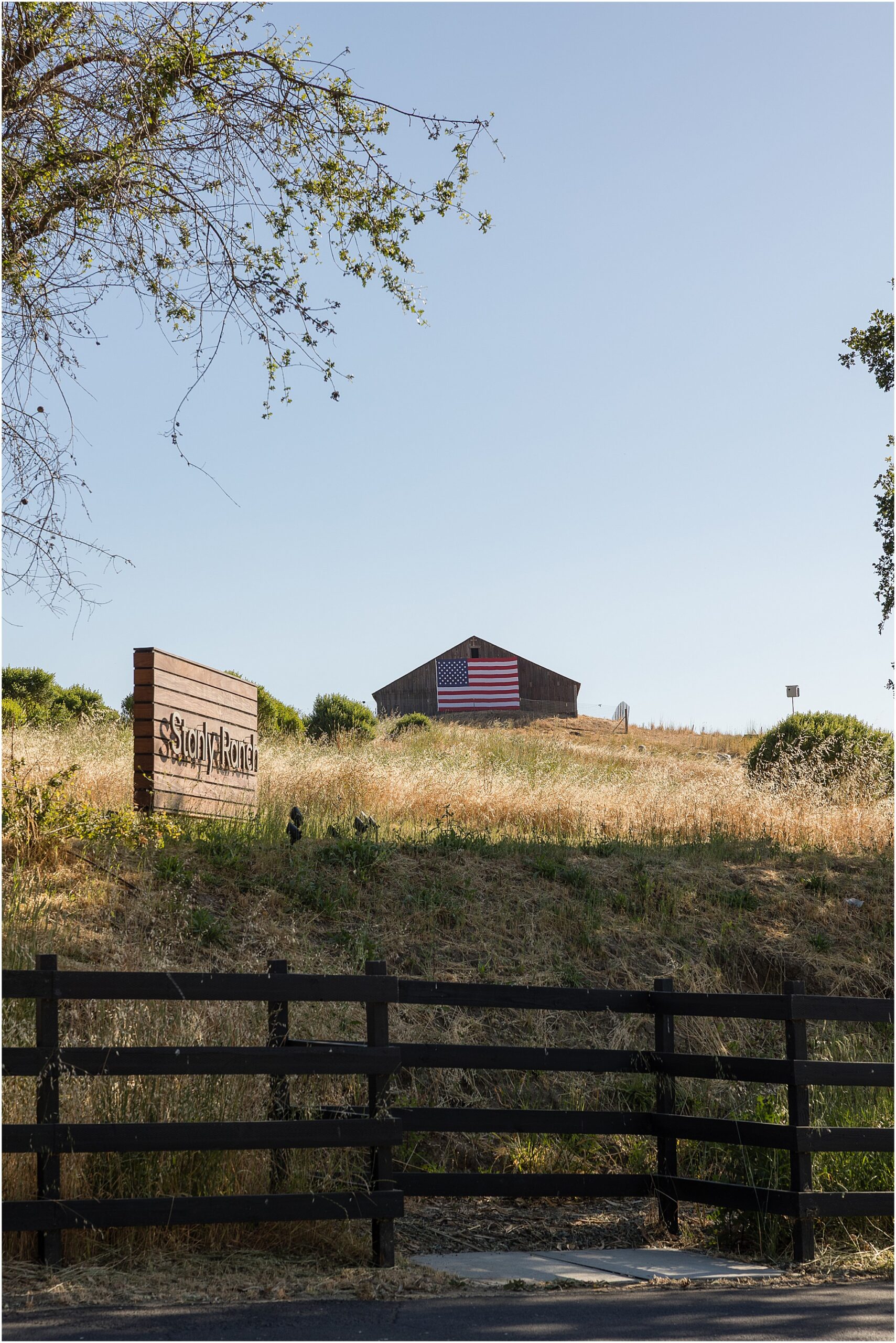 Serene Napa Valley scenery with country barns and distant mountains